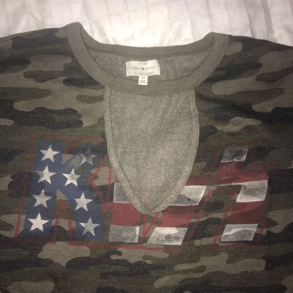 Cropped “style” KISS pull over. - Picture 3 of 4